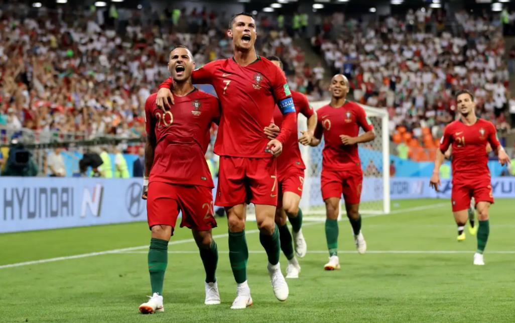 c罗是哪个球队的标志logo,c罗