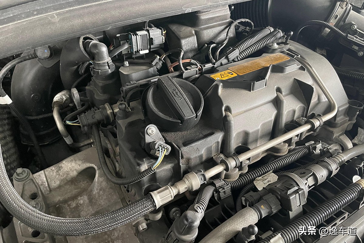 宝马2系旅行车你见过吗？跑了不到5万公里，八万块值吗？