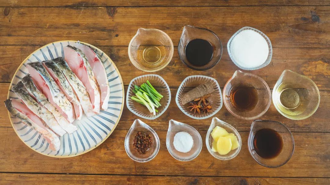 草鱼焖鱼家常做法,酥焖草鱼怎么做好吃