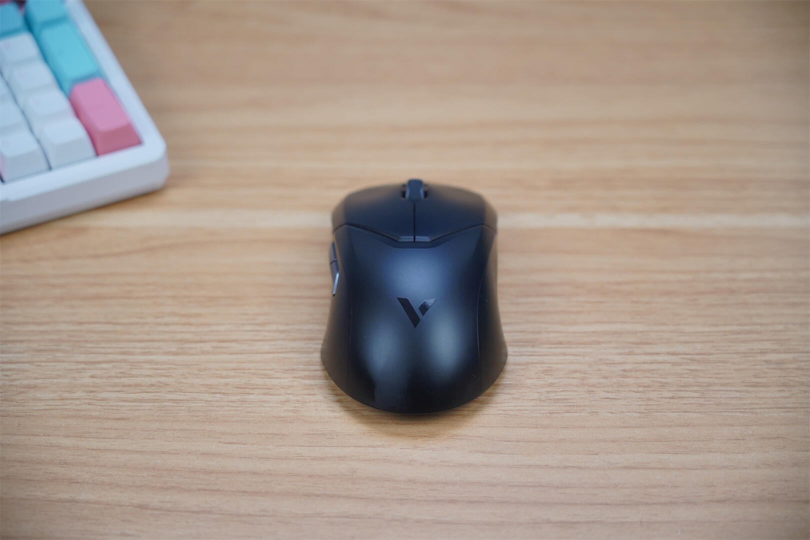 雷柏vt9鼠标,性价比高的轻量化鼠标