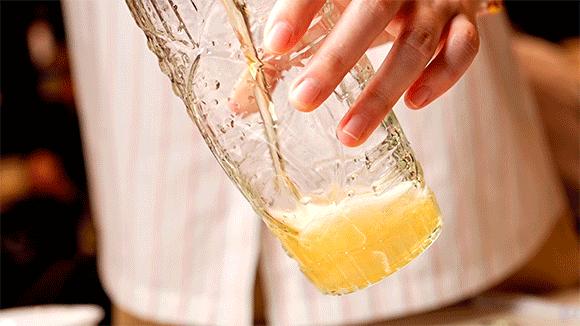 这个被低估的夜宵美食城，跟着「蓝妹啤酒」才找得到！