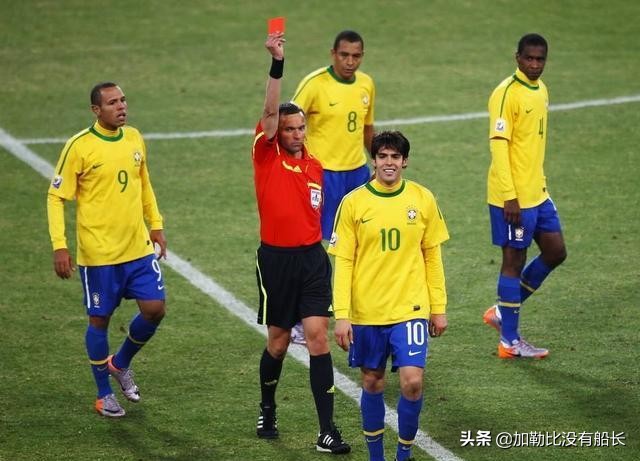 三十而立却选择激流勇退离开皇马的卡卡，还有其他更好的选择吗？