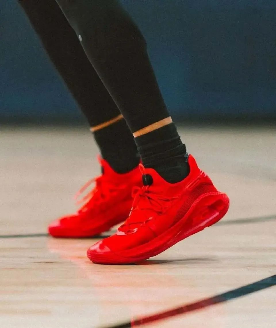 库里没有flow的鞋,库里系列带flow最耐磨的球鞋