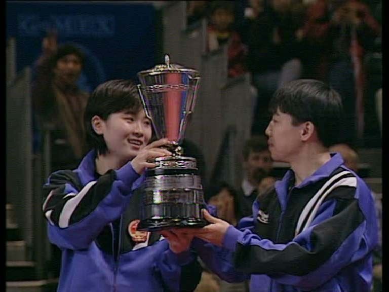 80年代中国女乒邓亚萍简历,王楠打败邓亚萍夺冠