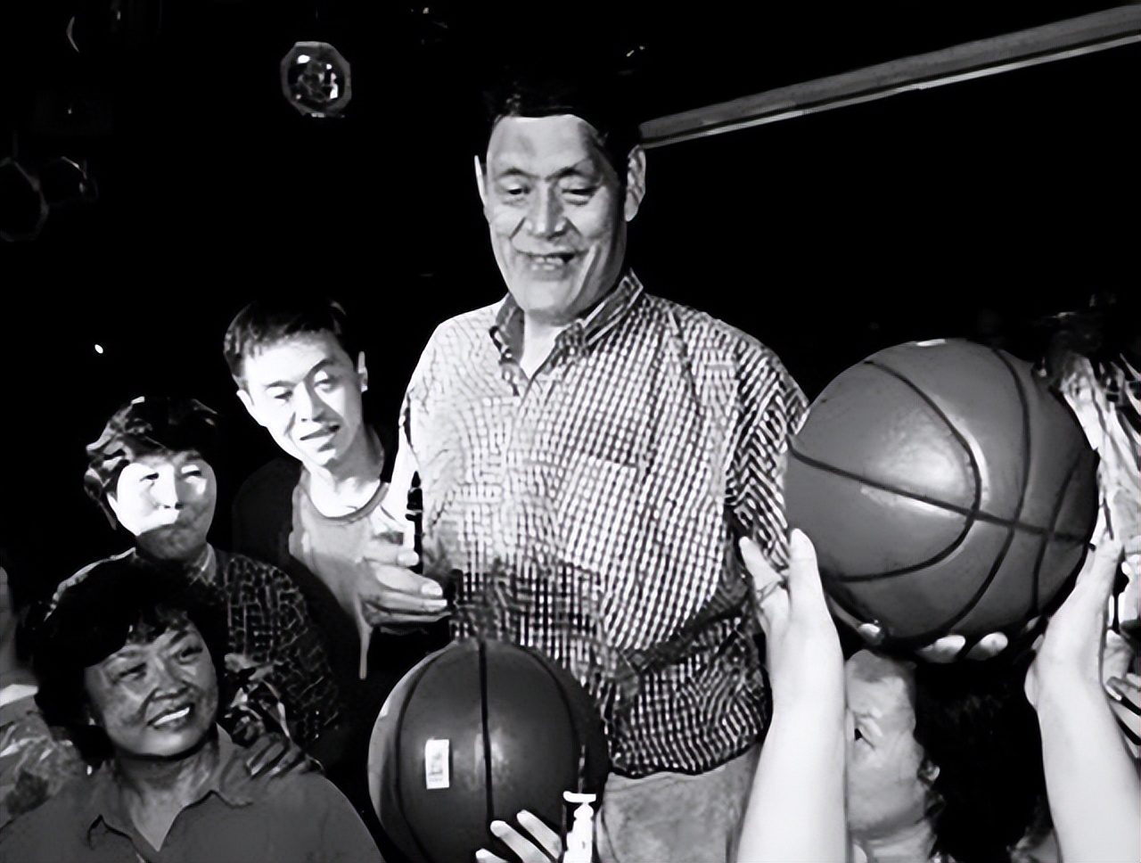 1979年男篮穆铁柱,穆铁柱墓志铭