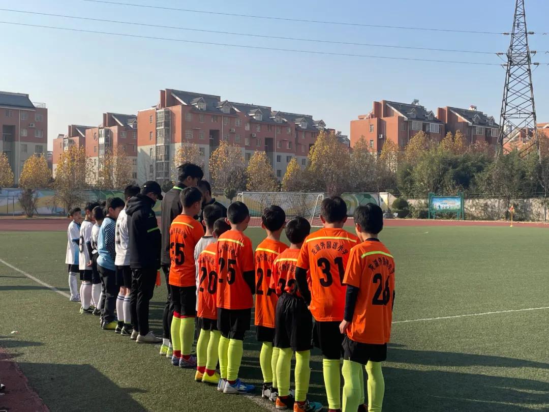 新郑市龙湖外国语小学的足球联赛,新郑市长杯青少年校园足球