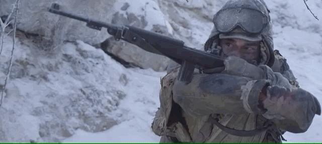 易烊千玺凭什么能和吴京拍戏,易烊千玺吴京的演技有多好