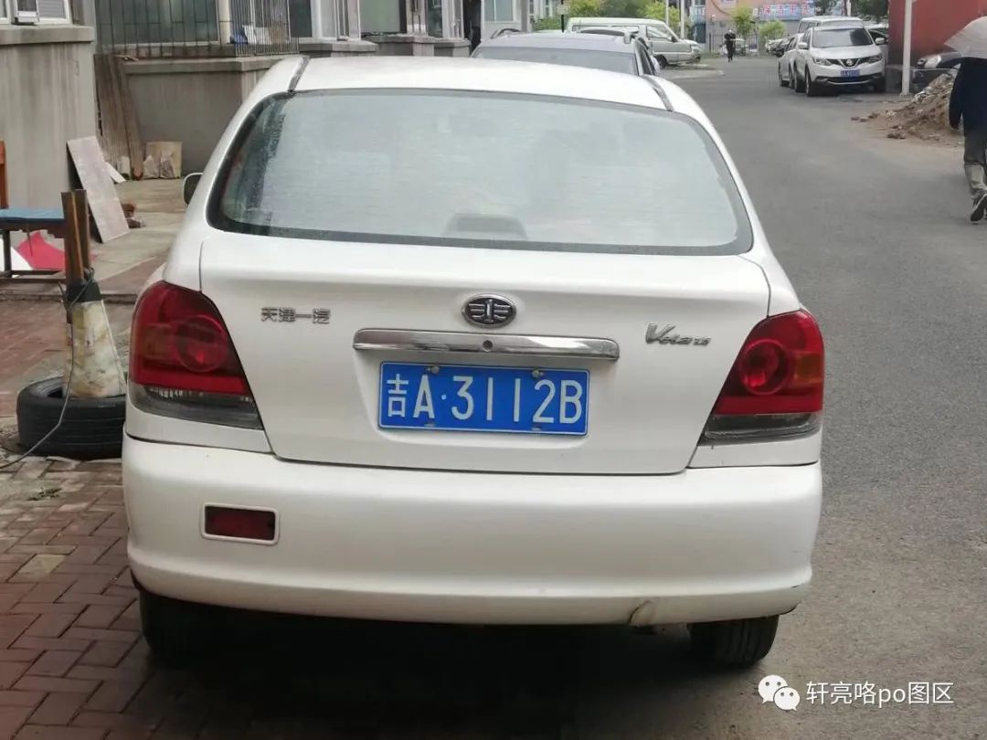 一汽威乐加长图片,04款一汽威乐新车售价