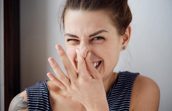 女性有异味是怎么导致的,女性为什么有异味还痒