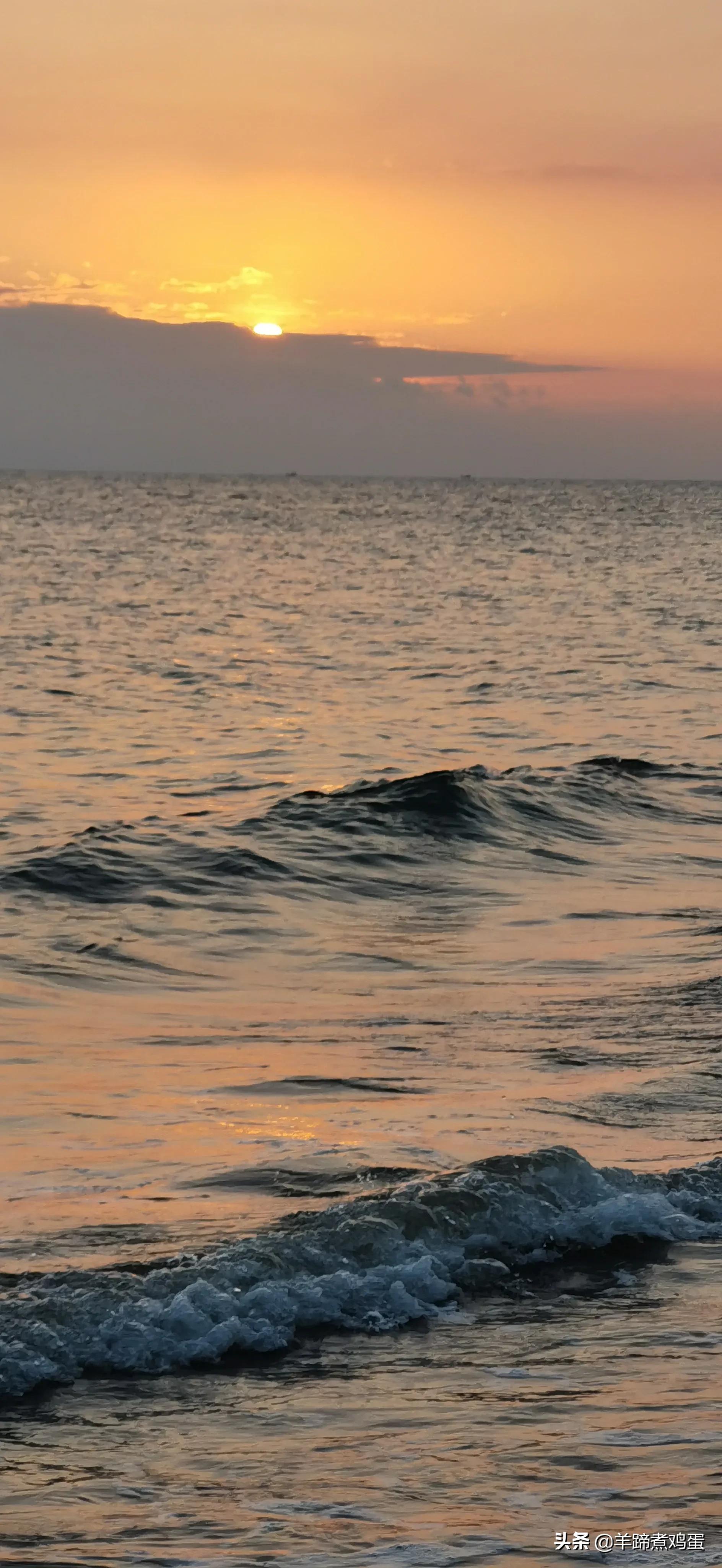 三亚椰梦长廊日落绝美,三亚湾椰梦长廊看夕阳最佳观赏点