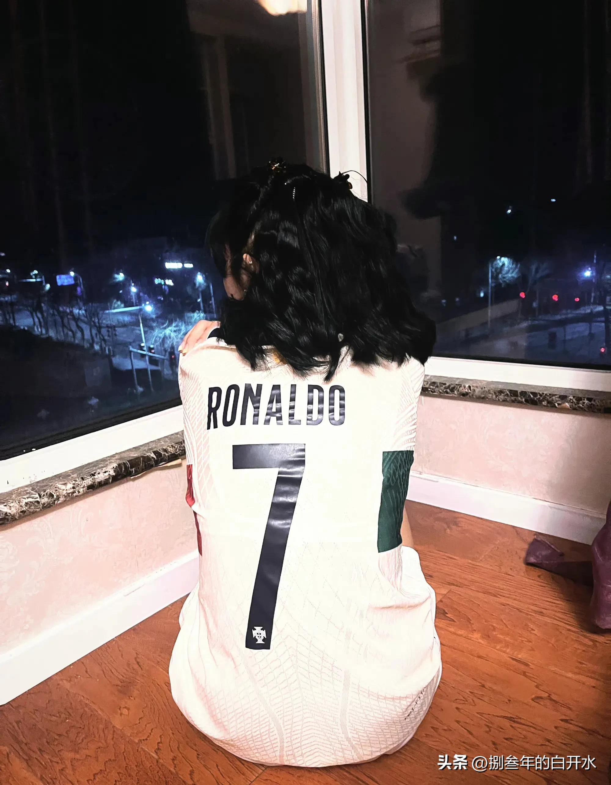 姜明佐女足个人资料,你的足球女友是谁