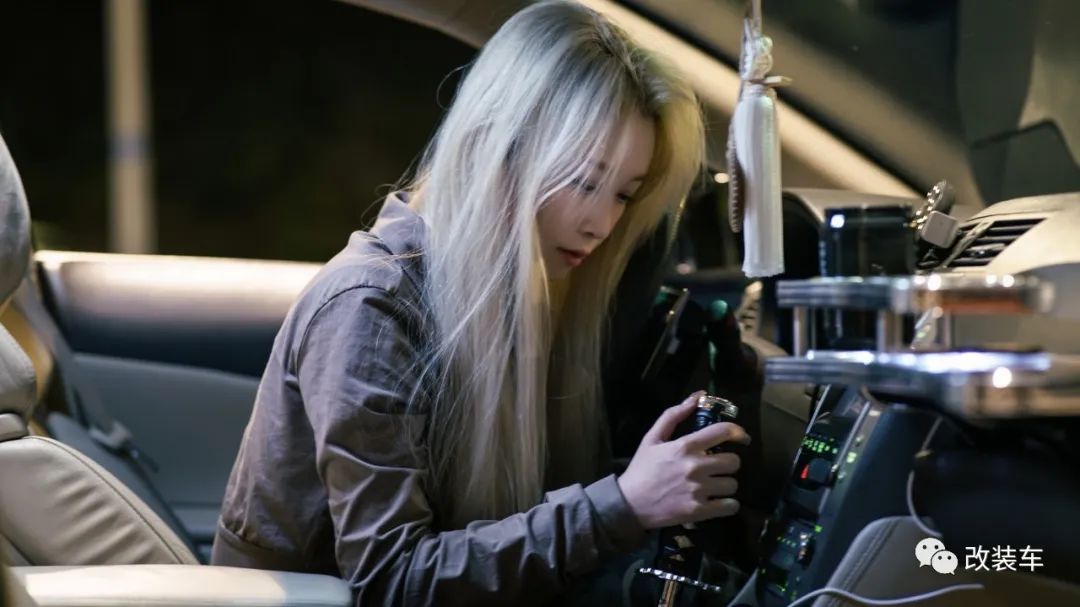 雷克萨斯gs300亮黑改装案例,本田思域适合刚毕业开吗