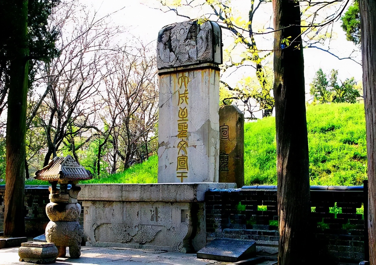 孤寡老人立碑落款的正确写法,立碑落款应写什么人