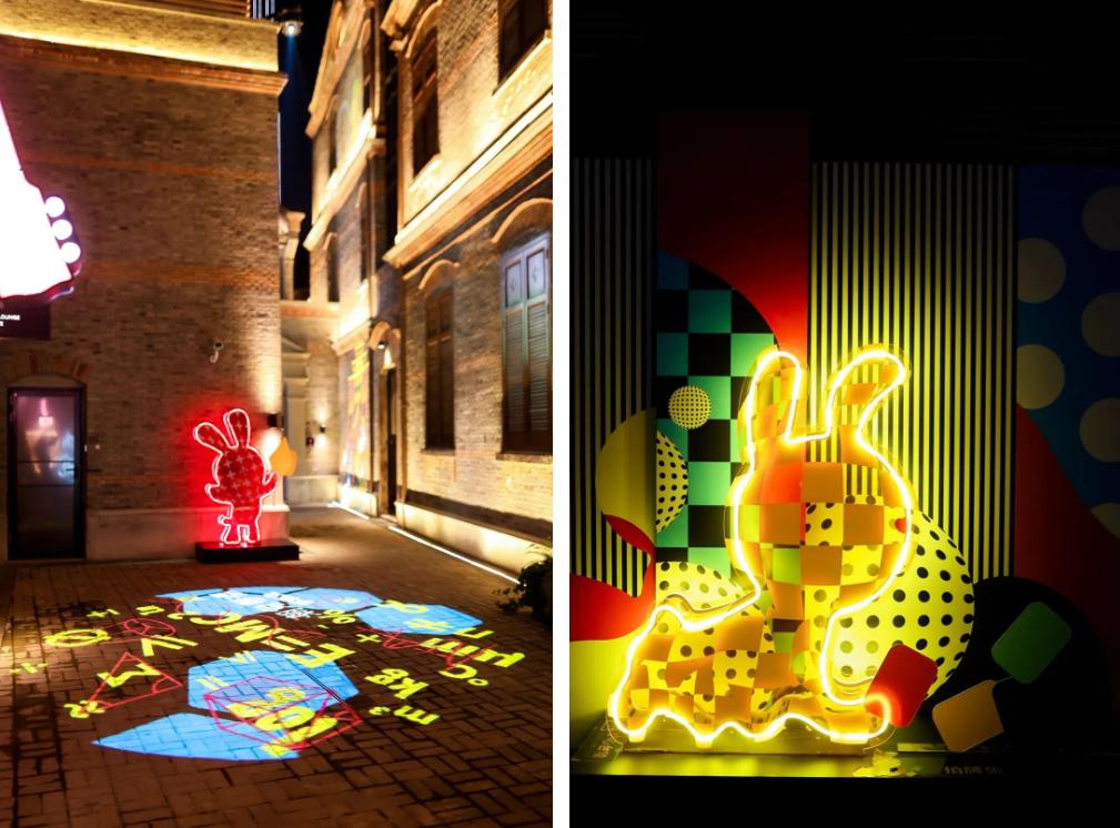 上海游客豫园观赏新年灯会,正月十五元宵节上海哪里有灯会