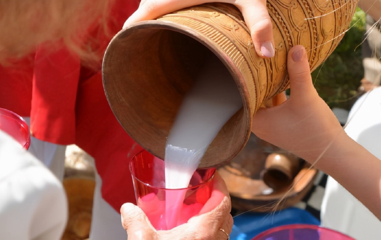 俄罗斯家庭的一日三餐，都爱吃些什么，人均寿命77岁