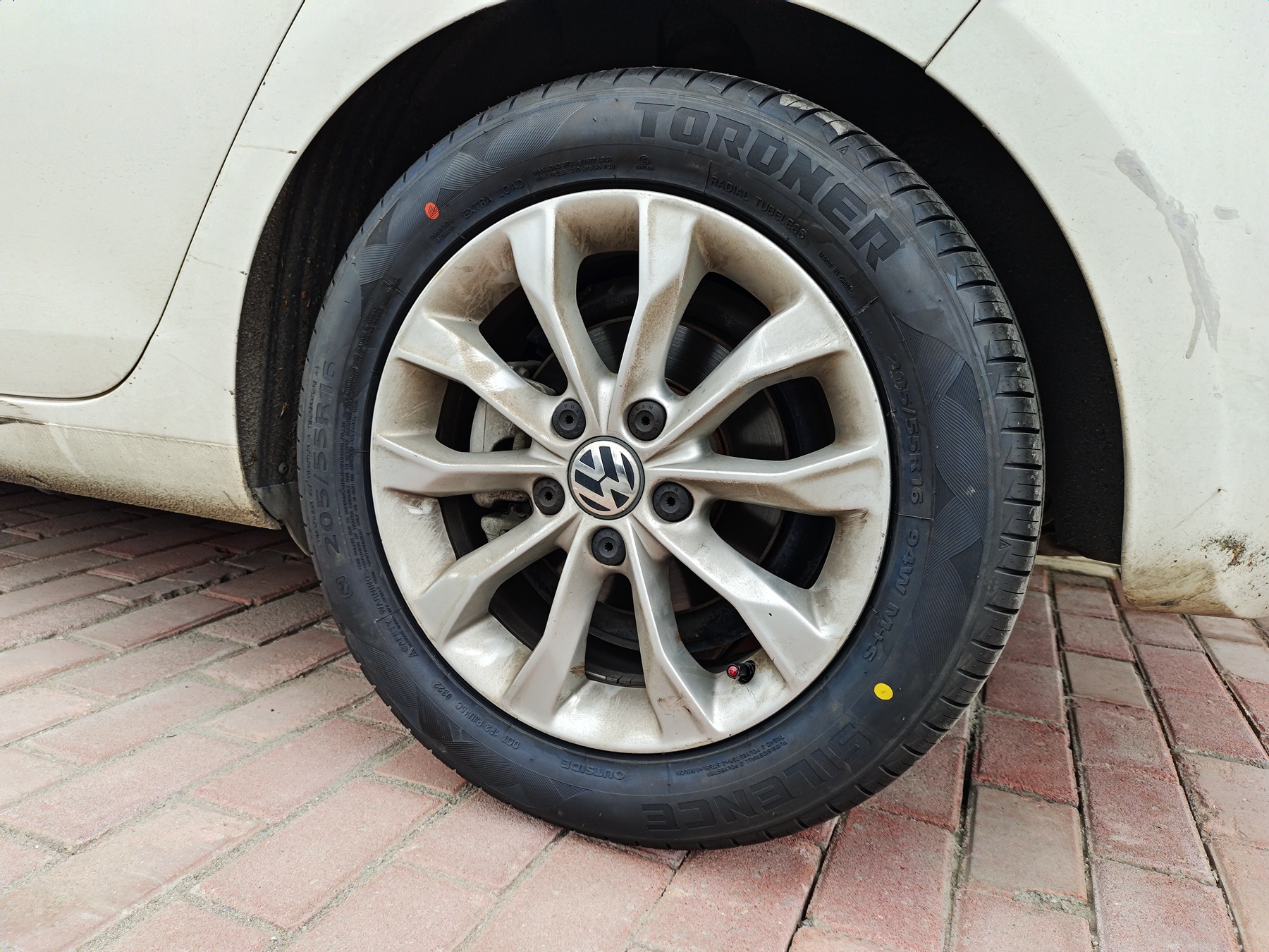 什么？老车也能开出“高级感”，10年车龄老车靠雷神静悦享受静音