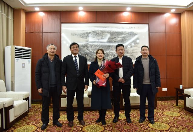 巾帼花开尽芳菲——记宜春学院教授、宜春市科技特派员谢芳