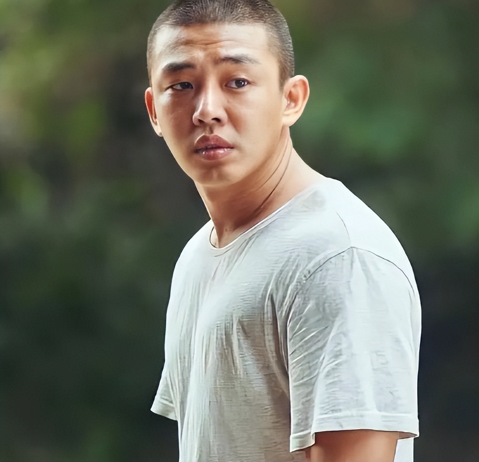 刘亚仁吸毒颁奖视频,刘亚仁分别是靠什么获得影帝视帝