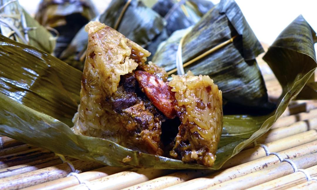 煮粽子是开水下锅还是冷水下锅,端午节煮粽子凉水下锅还是热水