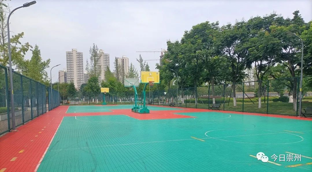 在家门口享受便民服务活动,市民健身广场优惠