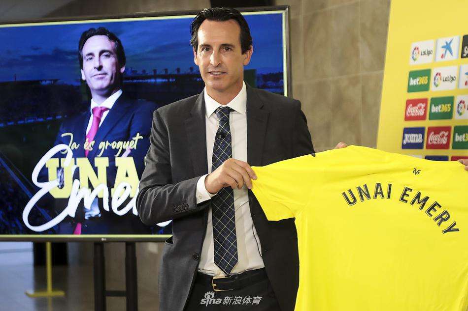 埃梅里新援曼城,埃梅里重返英超