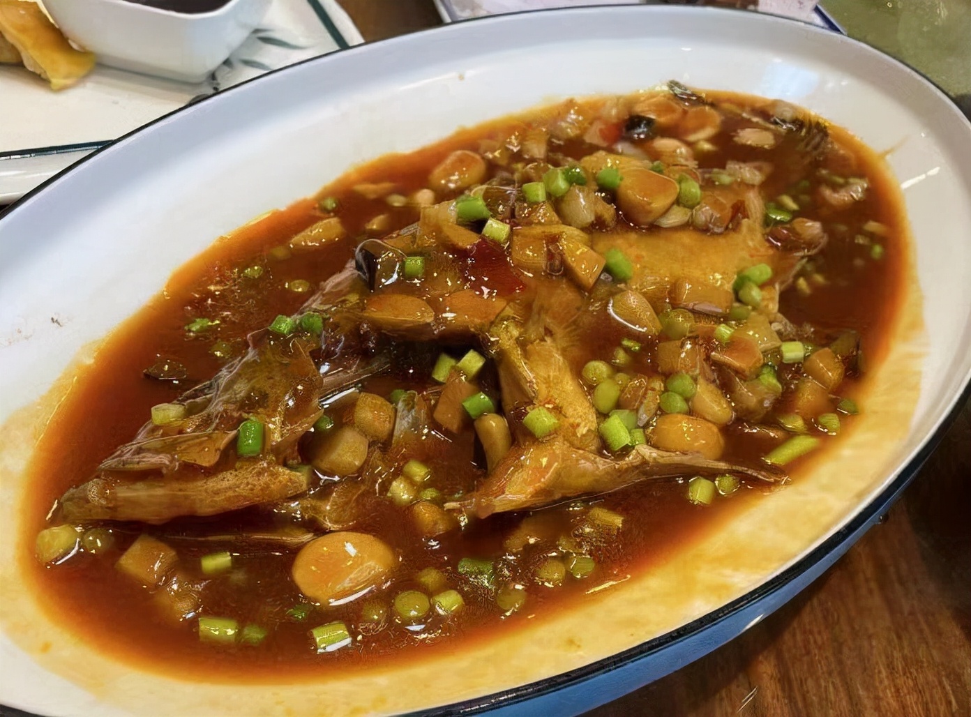 上海本帮菜馆视频,上海市中心有名本帮菜馆