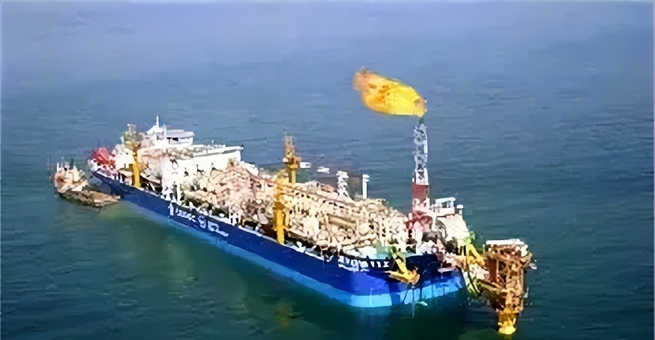 航空母舰油轮,航母游轮lng