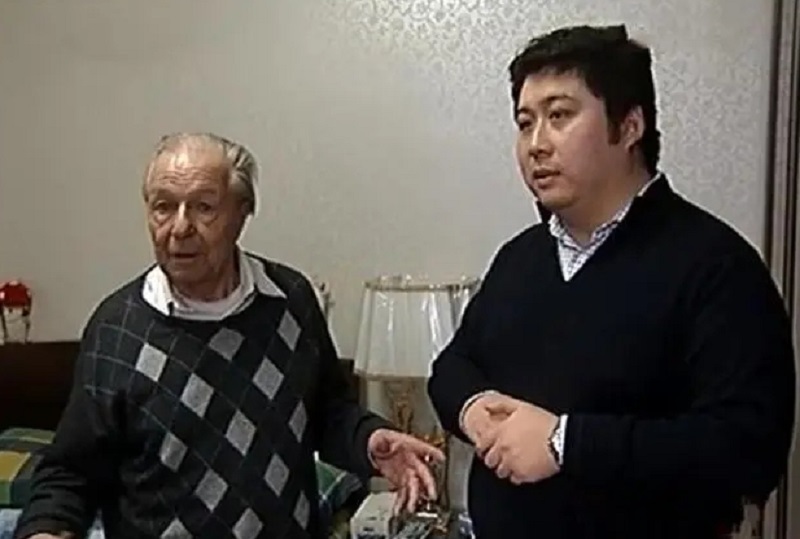 中国小伙报恩把瑞士房东接来养老,中国小伙为报恩接瑞士老人回国