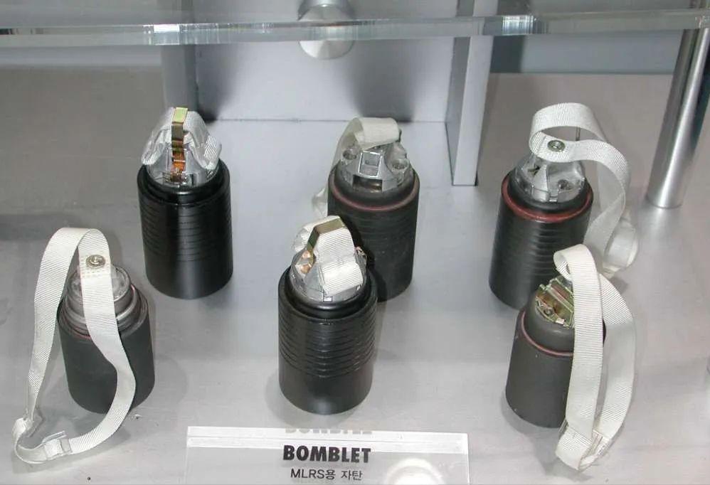 俄军精确打击乌克兰火箭炮,m270火箭炮vs龙卷风