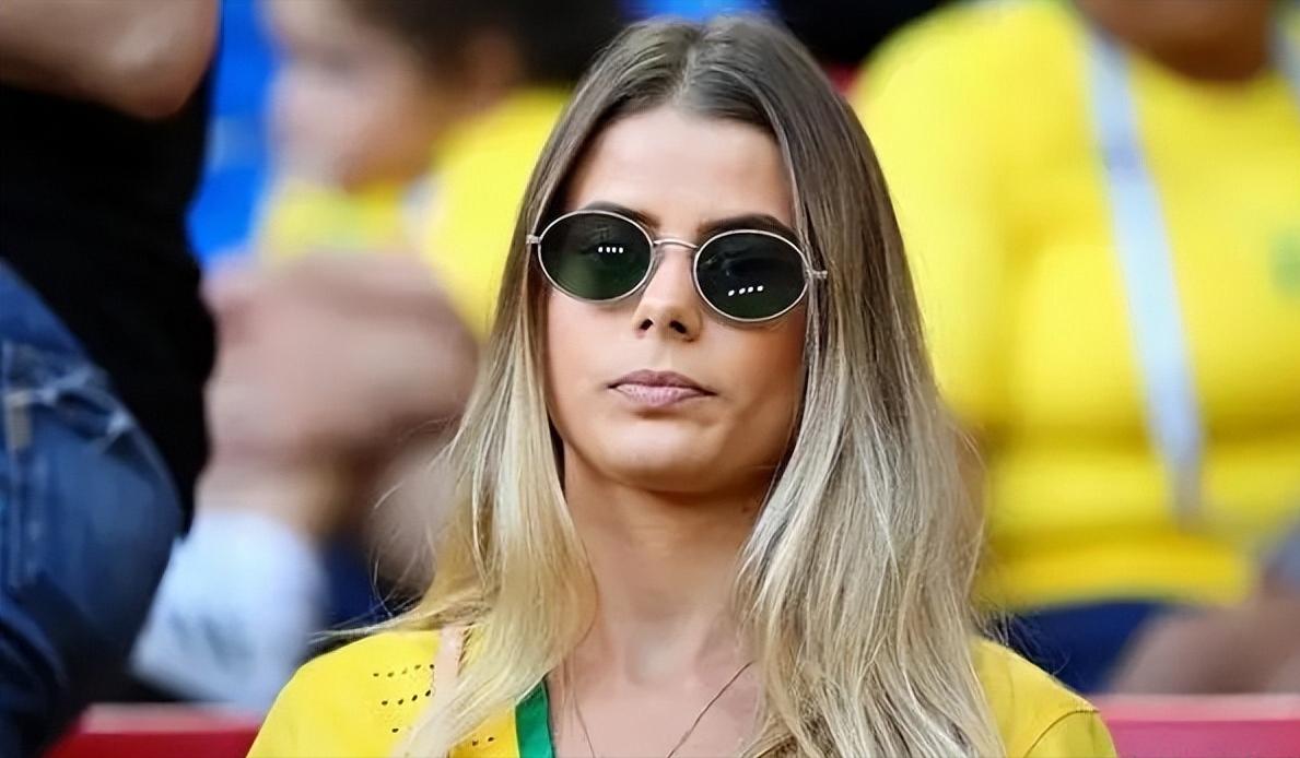 巴西足球太太团大比拼,巴西世界杯决赛德国太太团