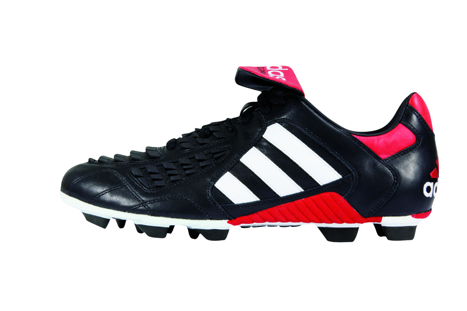 阿迪达斯有哪些经典衣服,阿迪达斯足球鞋2018世界杯猎鹰