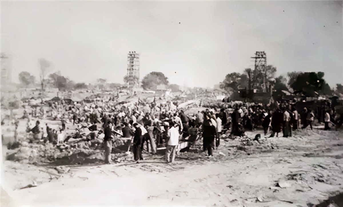 人民大会堂用了多少钢筋,人民大会堂建筑奇迹