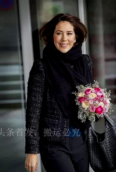 40-50女士围巾冬天,40岁左右的女士围巾