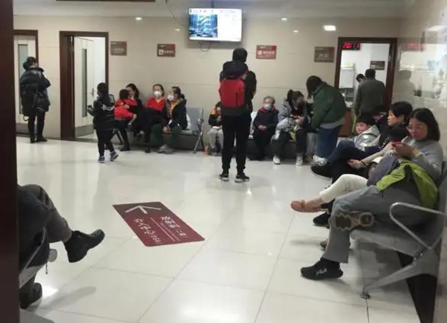 晚期肝癌抗癌成功人士,肝癌晚期10年生前最后一段影像