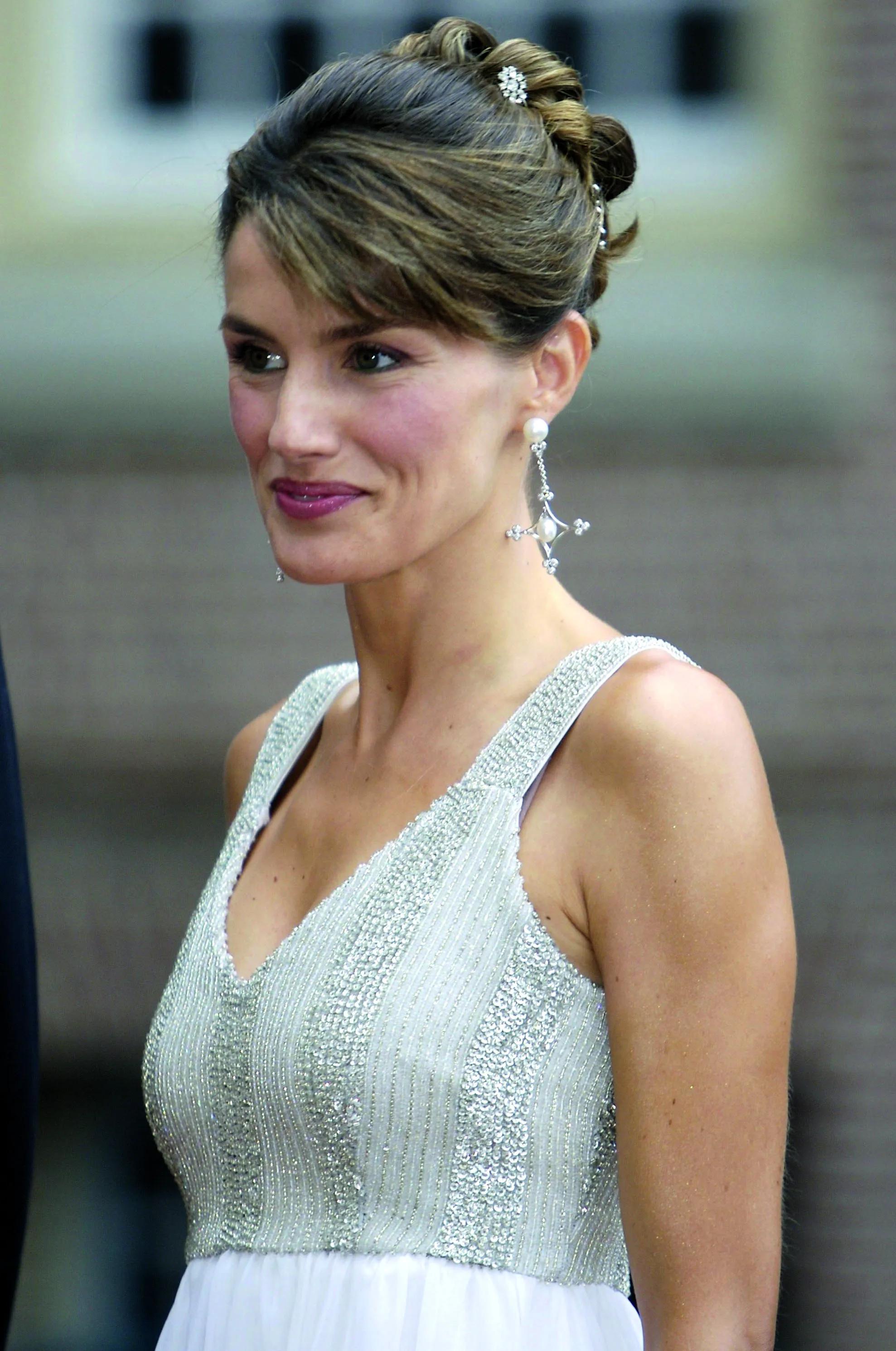 18年王室生活，12对珍珠耳环，莱蒂齐亚对珠宝的品味和衣品一样好