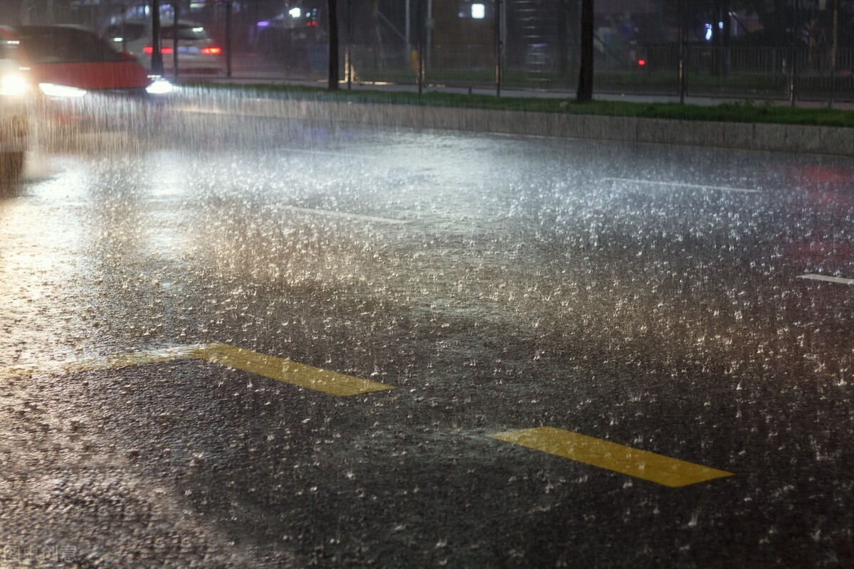 114元车费，陪聊一路，对话深圳跑网约车的“骆驼祥子”