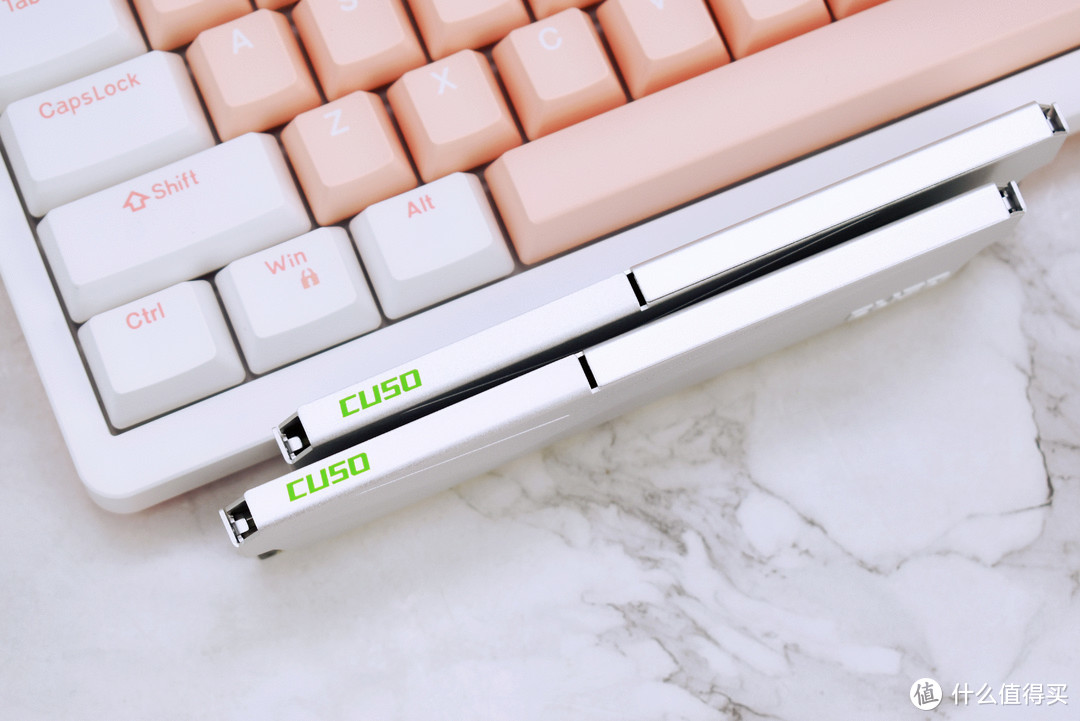 性价比之王！酷兽（CUSO）夜枭DDR56400内存上手，省钱也有强战力