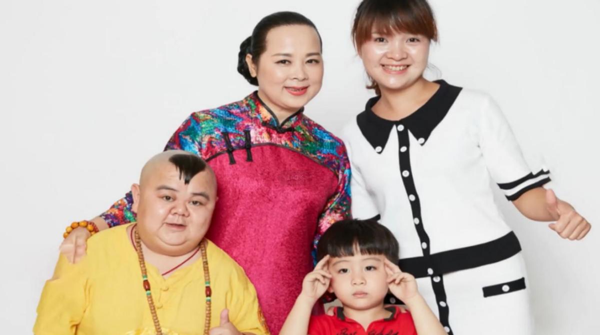 小布丁张荣和他的三个孩子的照片,小布丁张荣个人简介