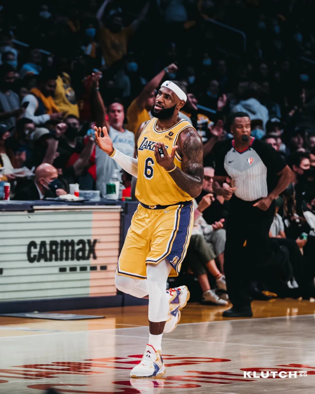 詹姆斯续约湖人的2大条件曝光,最新消息詹姆斯已与湖人完成续约