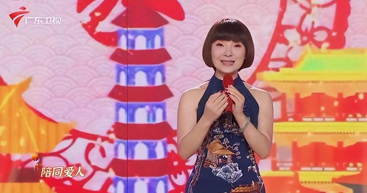 她曾上春晚而红遍全国,她是国家一级演员为丈夫守寡10年