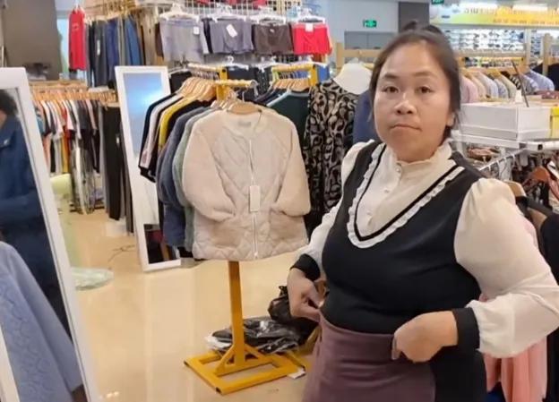 广西大叔娶老挝美女三年花费100万,36岁小伙娶老挝女大学生