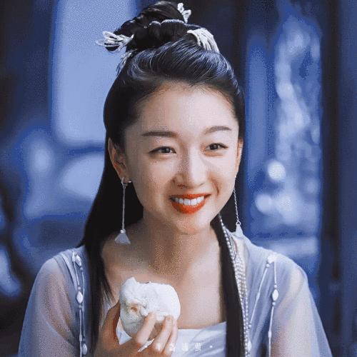 小眼睛周冬雨,小眼睛韩系甜美妆容