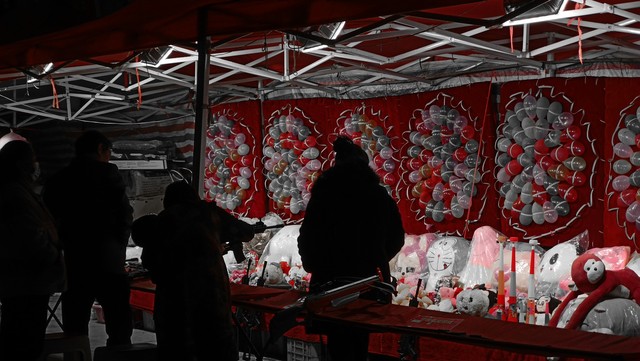 为什么现在摆地摊越来越难挣钱了,新手摆地摊成本低又好卖