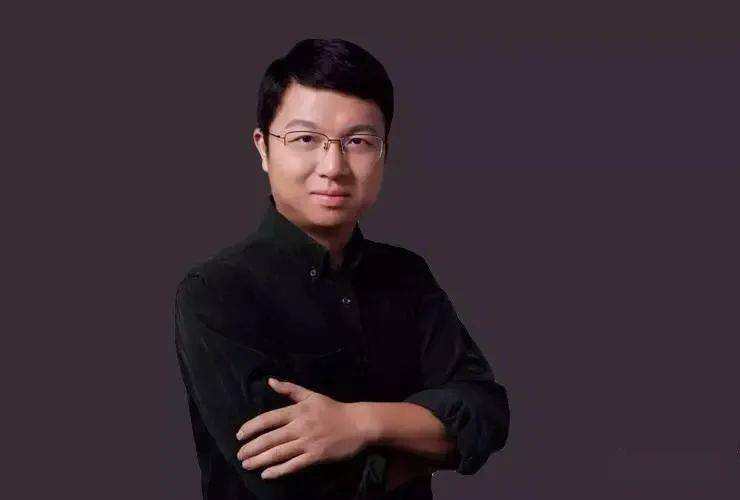 她19岁考入北大,他19岁考入清华