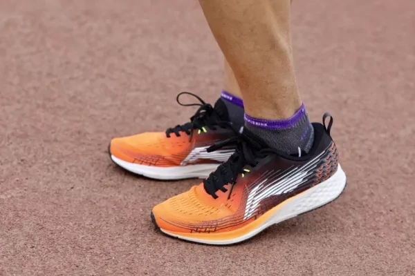 618入门跑鞋,618好物节爆品398跑鞋买一送一