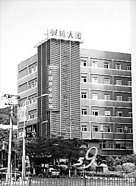 陈清娜的覆灭史：从白手起家成厦门富姐？却借了1.8亿，坑了亲友