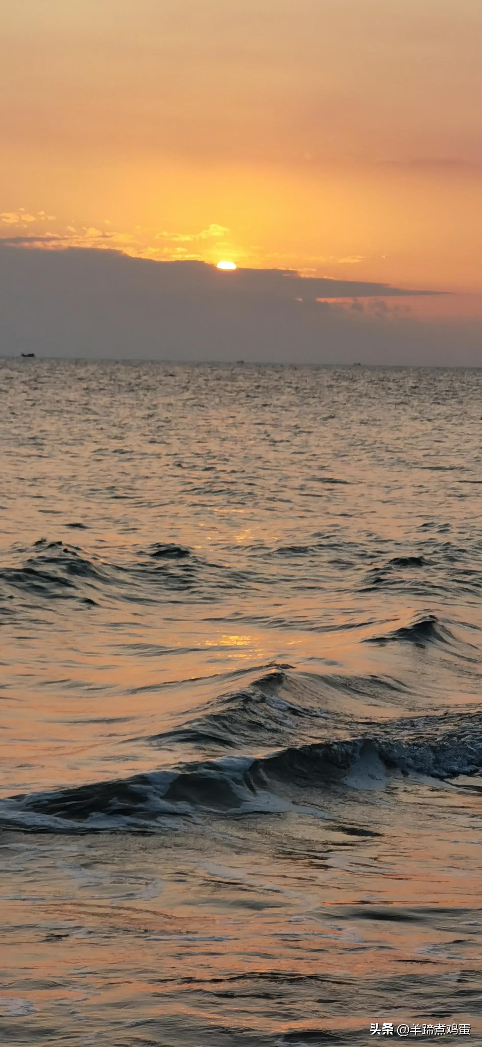 三亚椰梦长廊日落绝美,三亚湾椰梦长廊看夕阳最佳观赏点