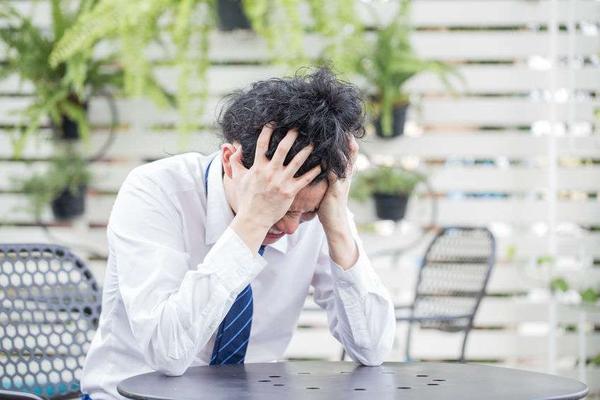 男人精力不足容易疲乏怎么办,男人突然开始力不从心是什么原因