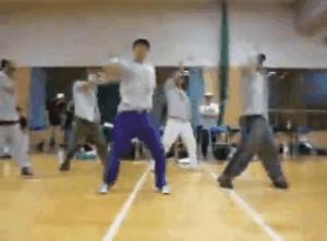 为了拯救污名化的“宅舞和宅圈”，这群日本宅男已经努力了15年