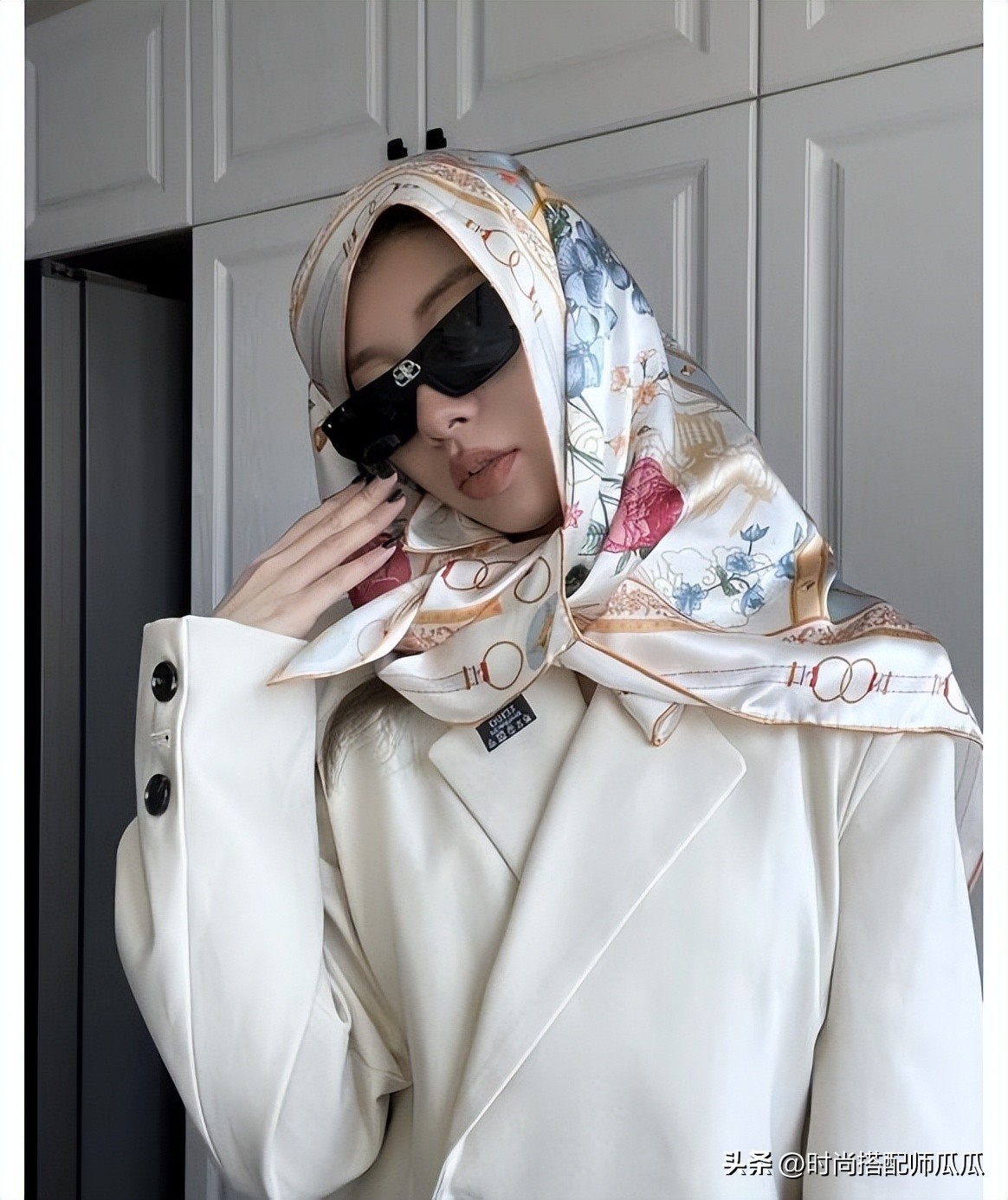 优雅气质美丽丝巾搭配美出高级感,优雅女人必学的几种丝巾